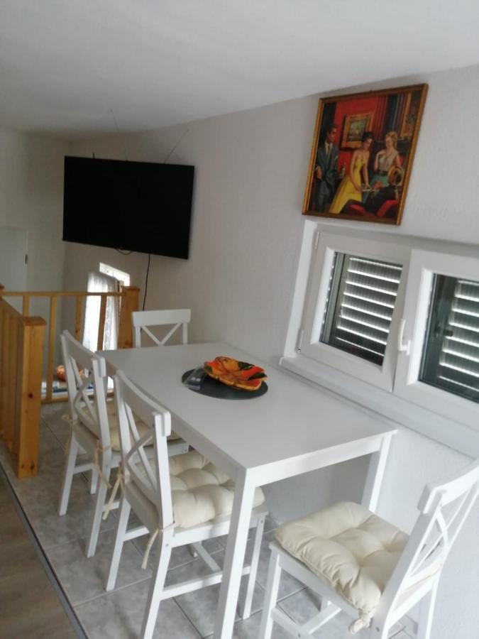 Zefir Apartments Premantura Esterno foto